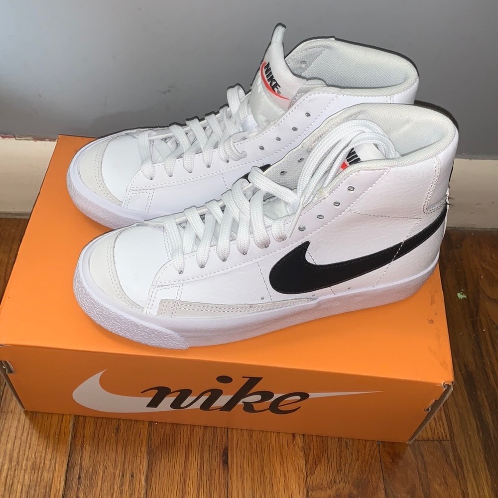 Nike Blazer Mid '77